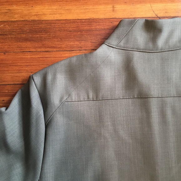 M Pearl iZUMi Bartlett Soft Shell Jacket - Picture 8 of 8